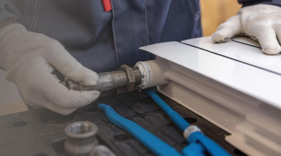 Expert burst pipe repair services in Hammon, OK